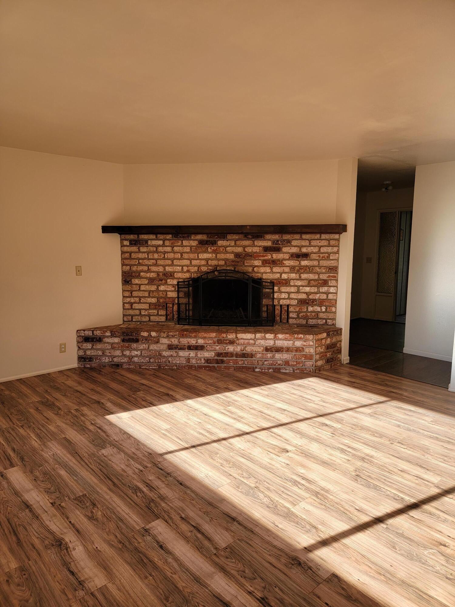 4154 Deer Creek Road Selma, OR 97538 - Photo 13 of 45 Living room fireplace