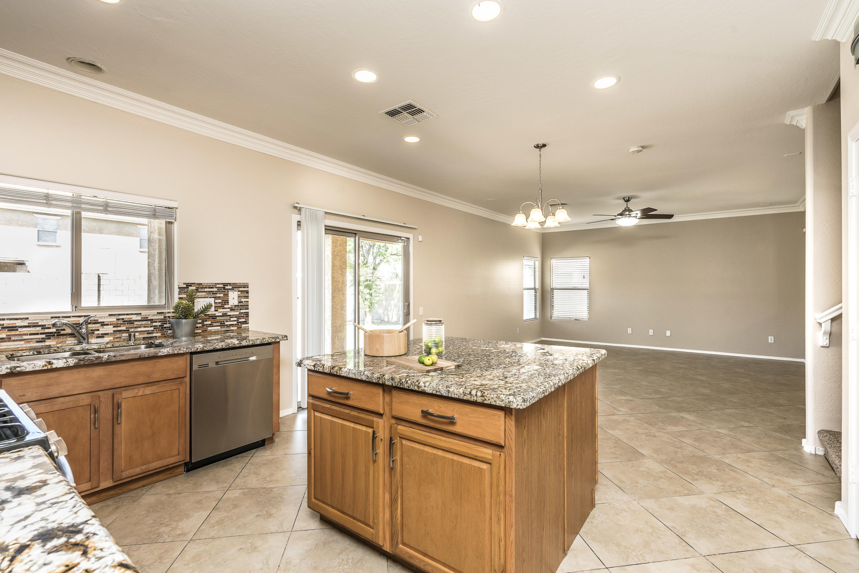 9306 West Bonitos Road Phoenix, AZ 85037 - Photo 7 of 45 DSC08740
