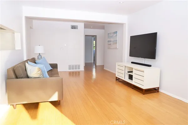 $5,900 | 21703 Ocean Vista Drive, Unit 201, Laguna Beach, CA 92651
