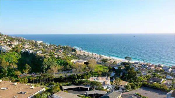 $5,900 | 21703 Ocean Vista Drive, Unit 201, Laguna Beach, CA 92651