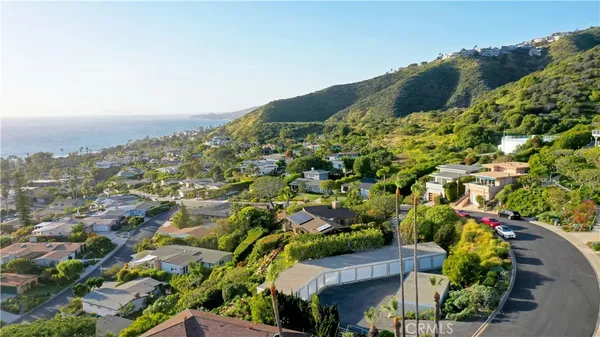 $5,900 | 21703 Ocean Vista Drive, Unit 201, Laguna Beach, CA 92651