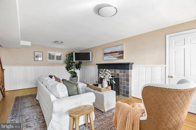 $1,250,000 | 3400 Alabama Avenue, Alexandria, VA 22305