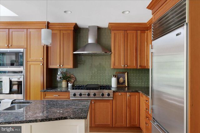 $1,250,000 | 3400 Alabama Avenue, Alexandria, VA 22305