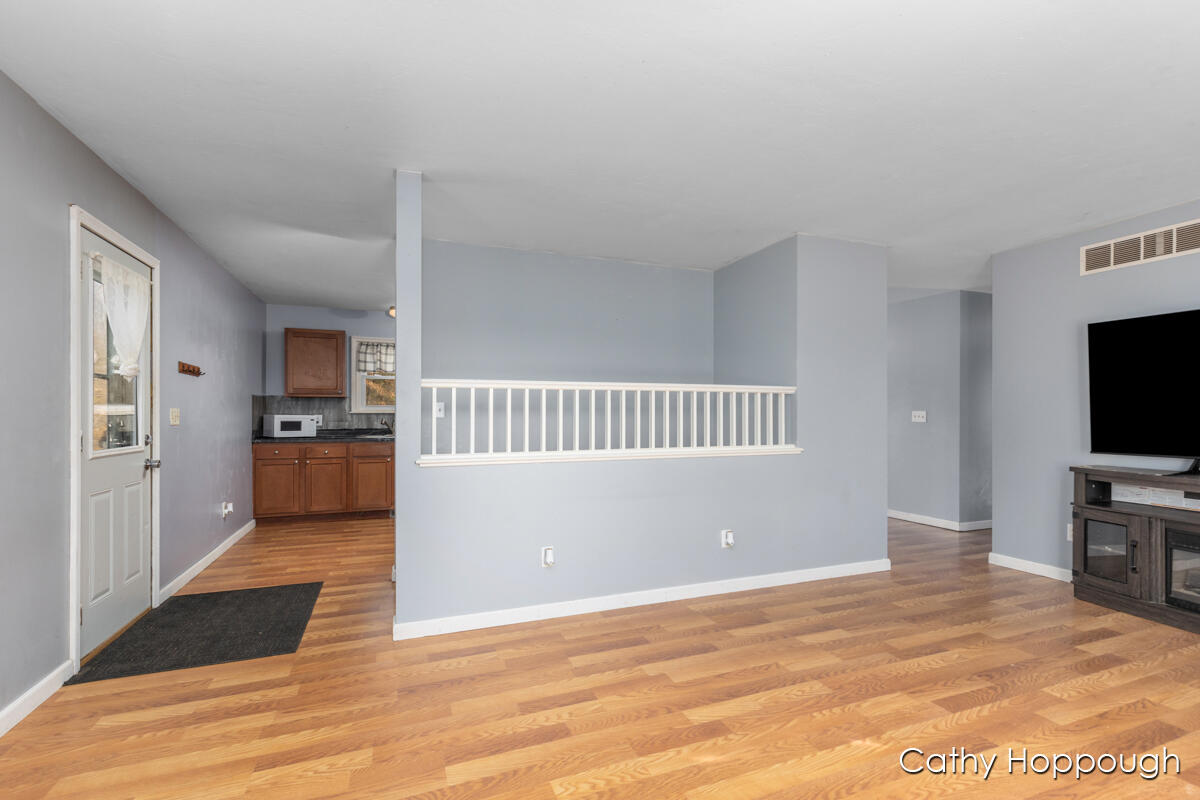 1840 West Tuttle Road Ionia, MI 48846 - Photo 6 of 20 IMG_1005