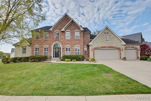 $825,000 | 207 Irish Hound Drive, O'Fallon, MO 63368