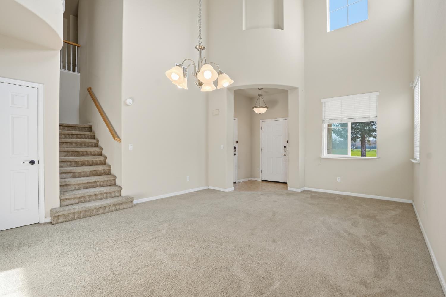 1025 Barbados Street Manteca, CA 95337 - Photo 3 of 31