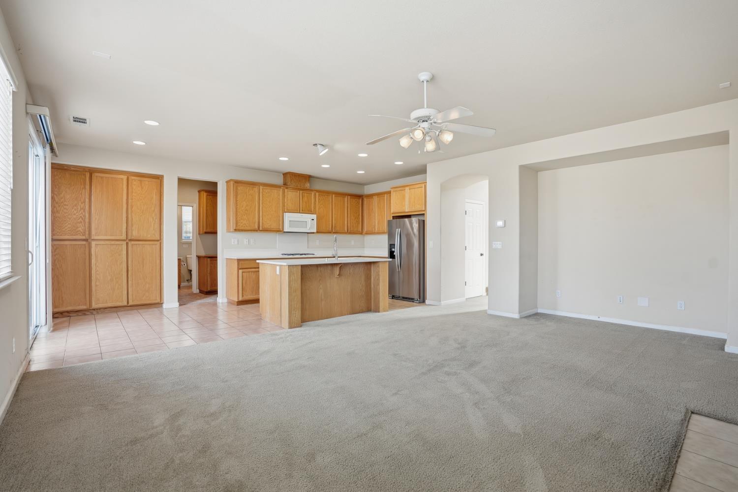 1025 Barbados Street Manteca, CA 95337 - Photo 10 of 31