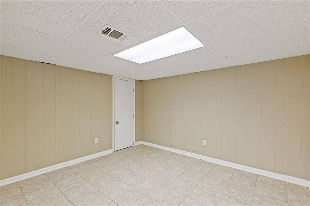 1498 Sanden Ferry Drive Decatur, GA 30033 - Photo 33 of 55