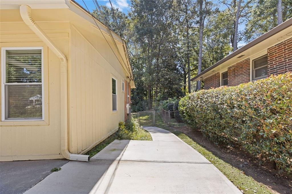 1498 Sanden Ferry Drive Decatur, GA 30033 - Photo 45 of 55