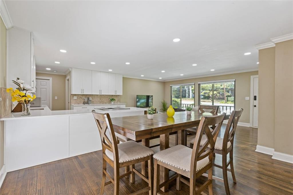 1498 Sanden Ferry Drive Decatur, GA 30033 - Photo 8 of 55