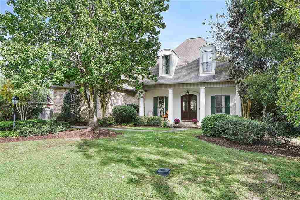 1271 Rue Beauvais Mandeville, LA 70471 - Photo 1 of 19 Gallery Image 1