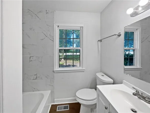 $164,000 | 10014 Hardesty Avenue, Kansas City, MO 64137