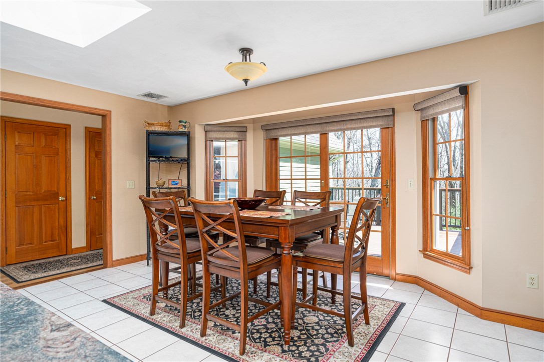 21 Williams Road Smithfield, RI 02917 - Photo 15 of 37