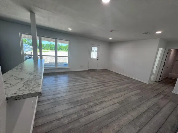 $1,450 | 7261 Highway 276, Unit 4, Point, TX 75472