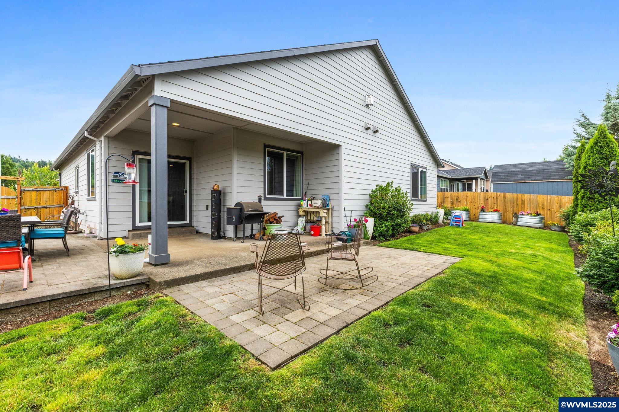 901 Riley Drive Northeast Silverton, OR 97381 - Photo 29 of 34