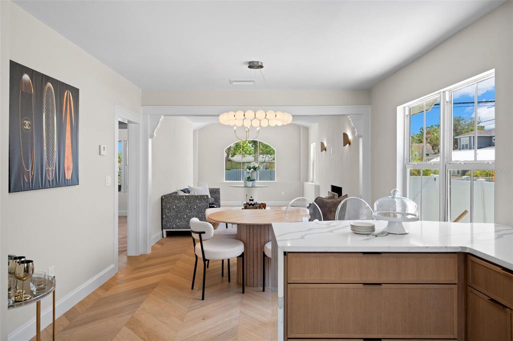 422 24th Street North St. Petersburg, FL 33713 - Photo 17 of 31