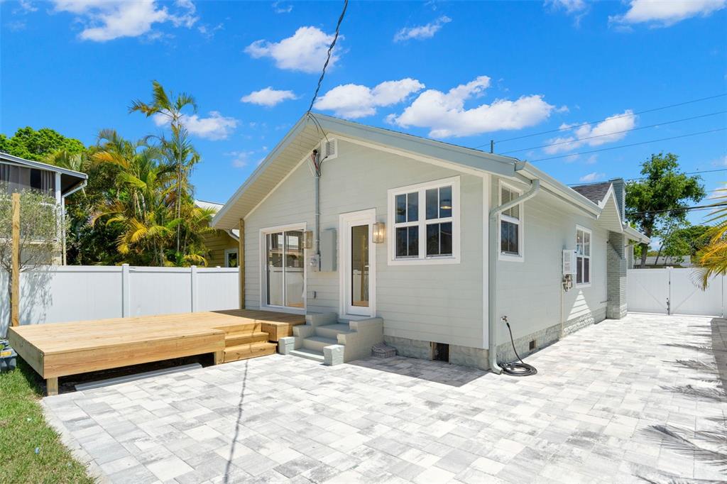 422 24th Street North St. Petersburg, FL 33713 - Photo 28 of 31