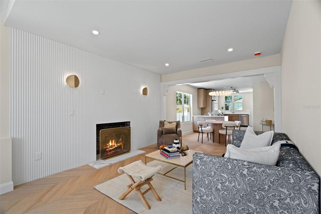422 24th Street North St. Petersburg, FL 33713 - Photo 10 of 31