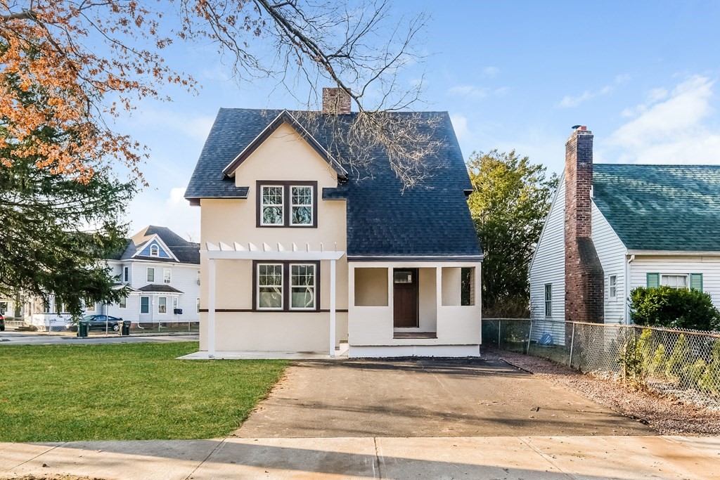 74 Irvington Street Springfield, MA 01108 - Photo 1 of 32