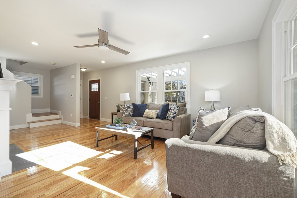 74 Irvington Street Springfield, MA 01108 - Photo 9 of 32