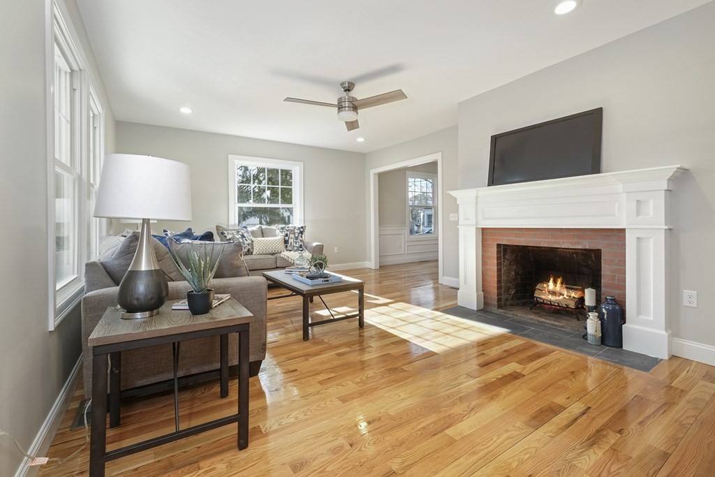 74 Irvington Street Springfield, MA 01108 - Photo 10 of 32