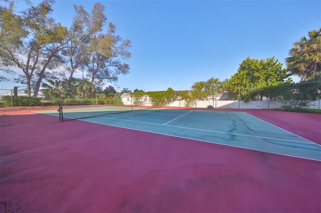 9604 Cortez Road West, Unit 136 Bradenton, FL 34210 - Photo 35 of 46