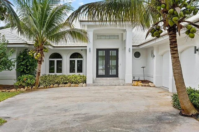 $2,800,000 | 8601 South Ocean Drive, Jensen Beach, FL 34957