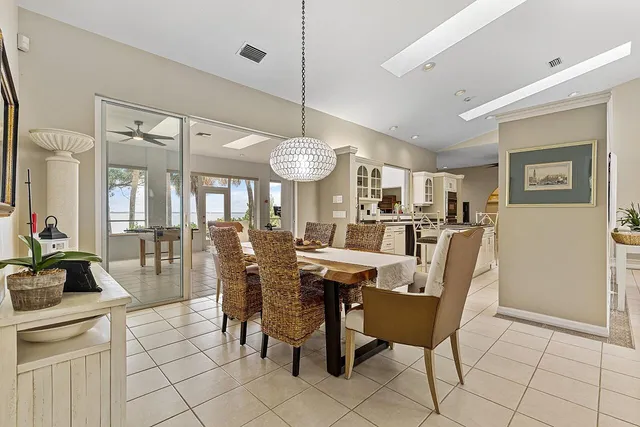 $2,800,000 | 8601 South Ocean Drive, Jensen Beach, FL 34957