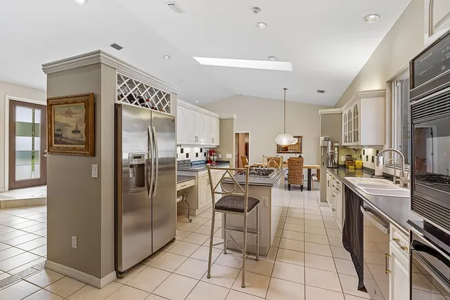 $2,800,000 | 8601 South Ocean Drive, Jensen Beach, FL 34957