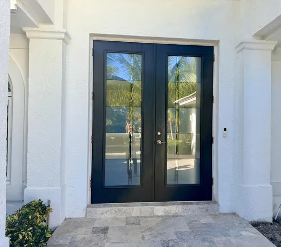 a view of entryway with front door