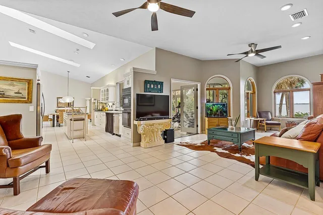 $2,800,000 | 8601 South Ocean Drive, Jensen Beach, FL 34957