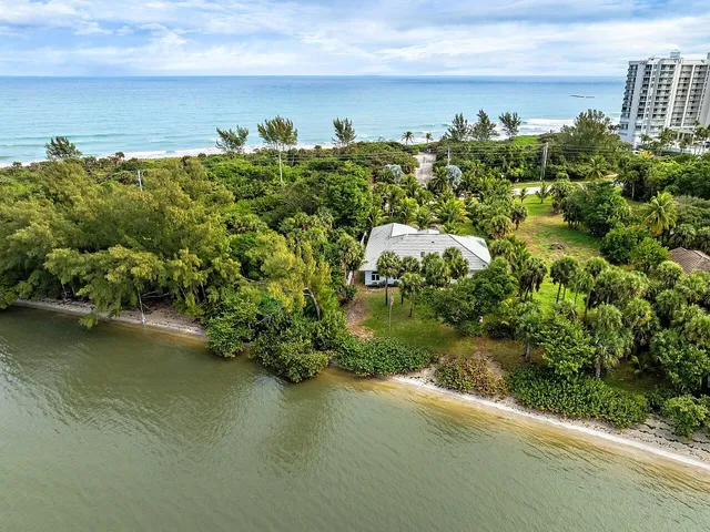 $2,800,000 | 8601 South Ocean Drive, Jensen Beach, FL 34957