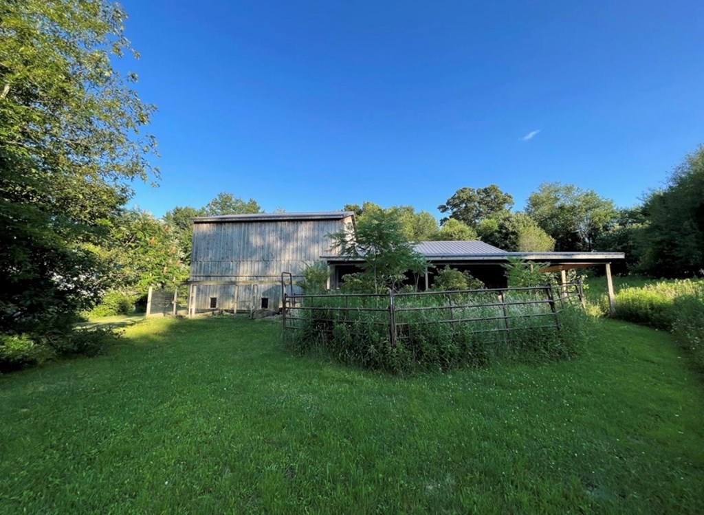 1226 Mercer Road Franklin, PA 16323 - Photo 15 of 68