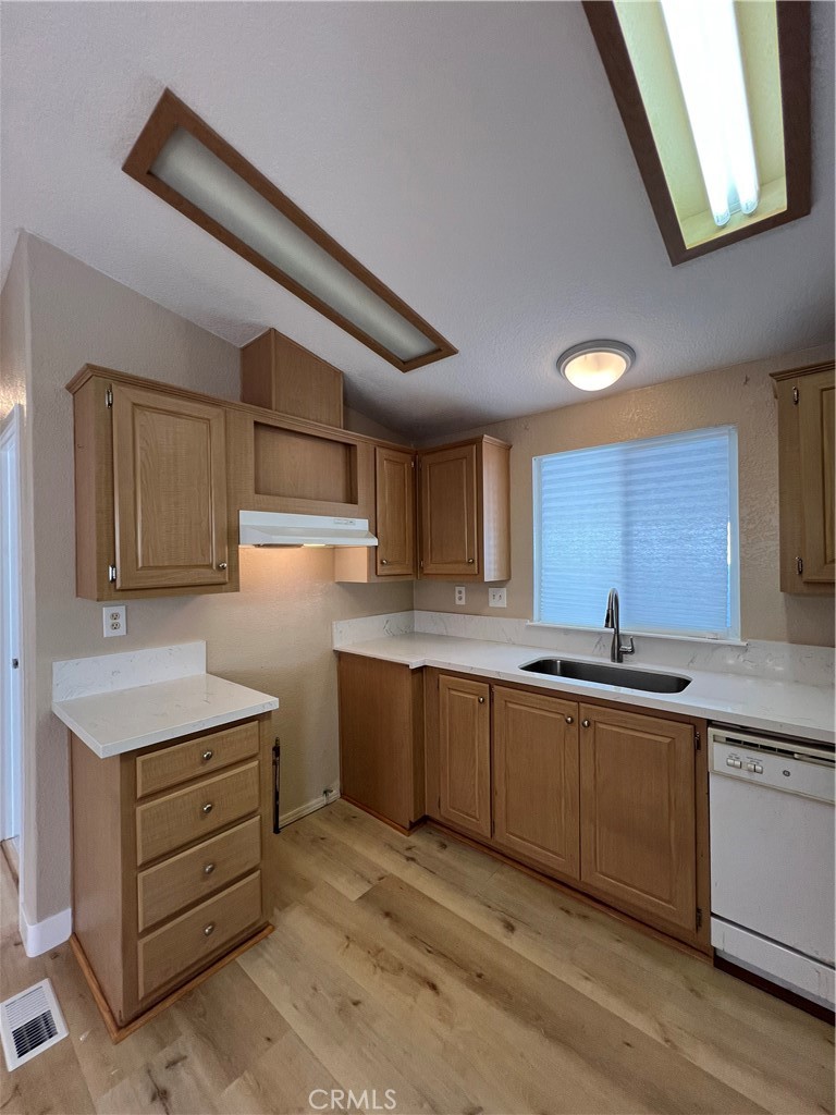 24200 Walnut Street, Unit 34 Torrance, CA 90501 - Photo 9 of 27