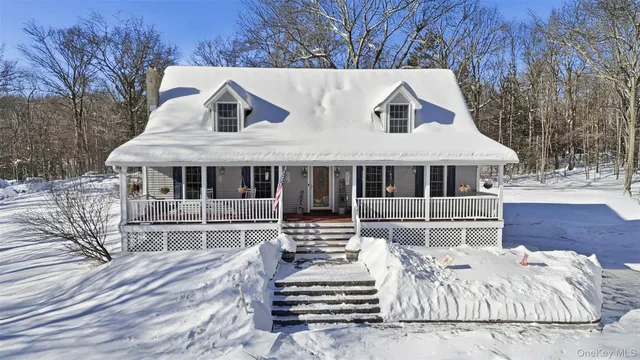 $645,000 | 23 Briarpatch Lane, Red Hook, NY 12571