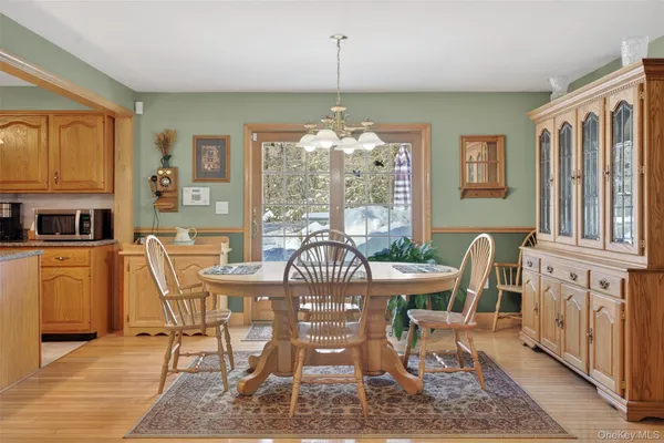 $645,000 | 23 Briarpatch Lane, Red Hook, NY 12571