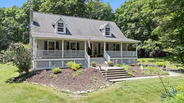 $645,000 | 23 Briarpatch Lane, Red Hook, NY 12571