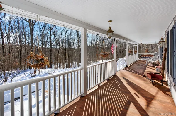$645,000 | 23 Briarpatch Lane, Red Hook, NY 12571
