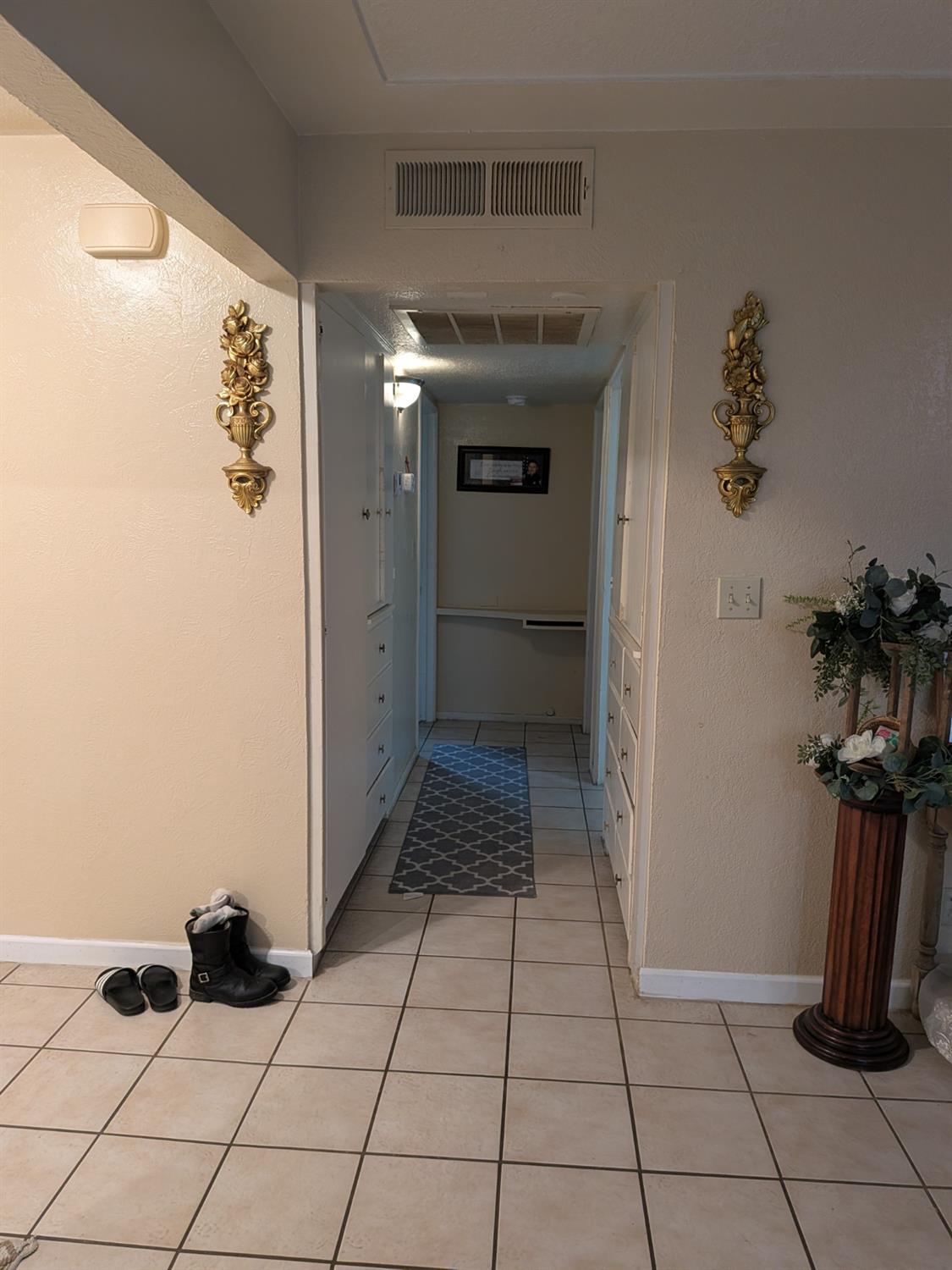 5209 North Angus Street Fresno, CA 93710 - Photo 10 of 33