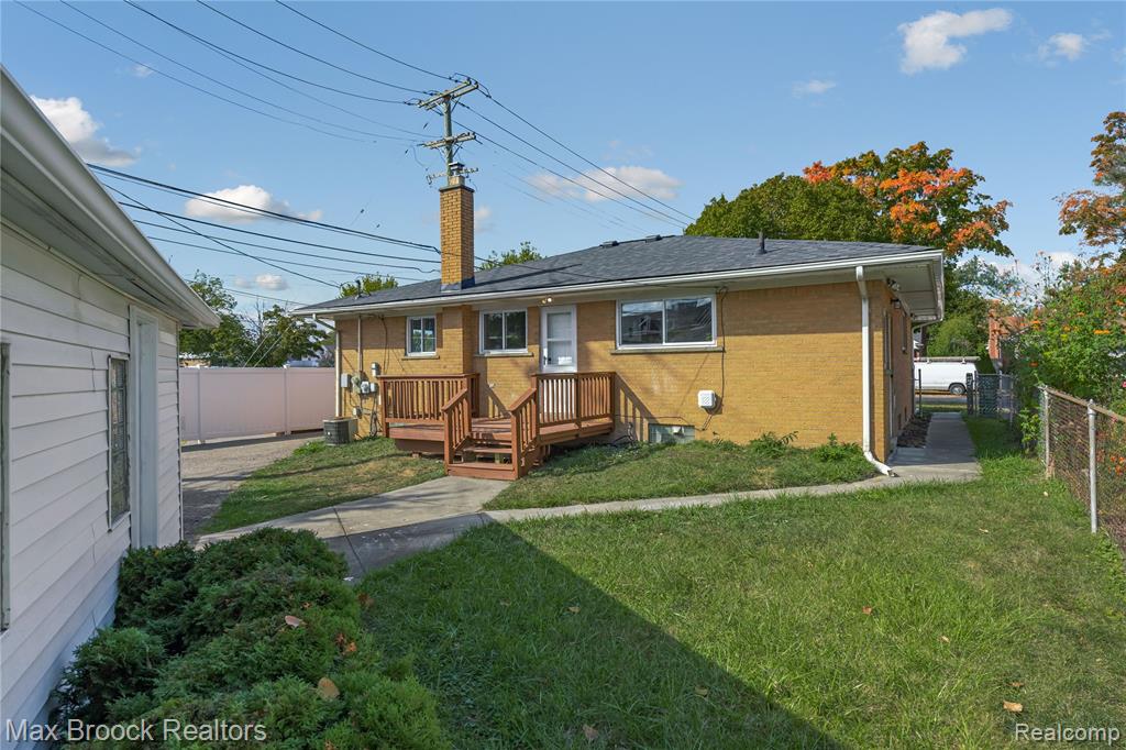 1544 Sheffield Road Birmingham, MI 48009 - Photo 38 of 51