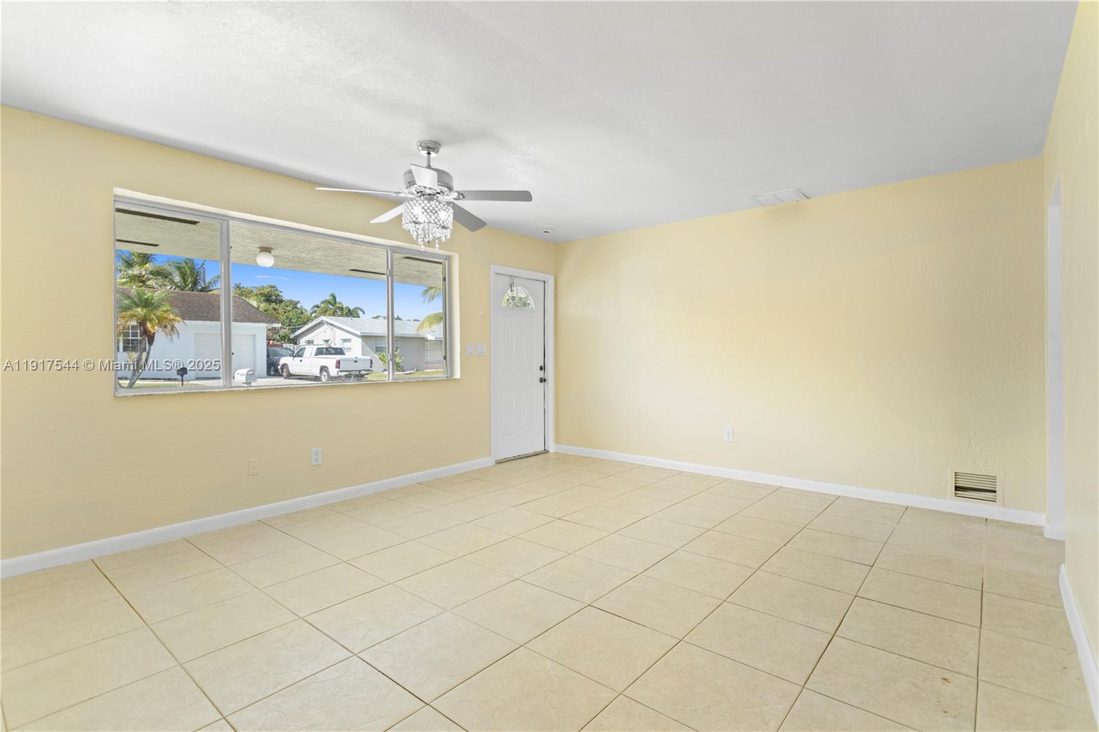 1831 Southwest 97th Terrace Miramar, FL 33025 - Photo 3 of 61
