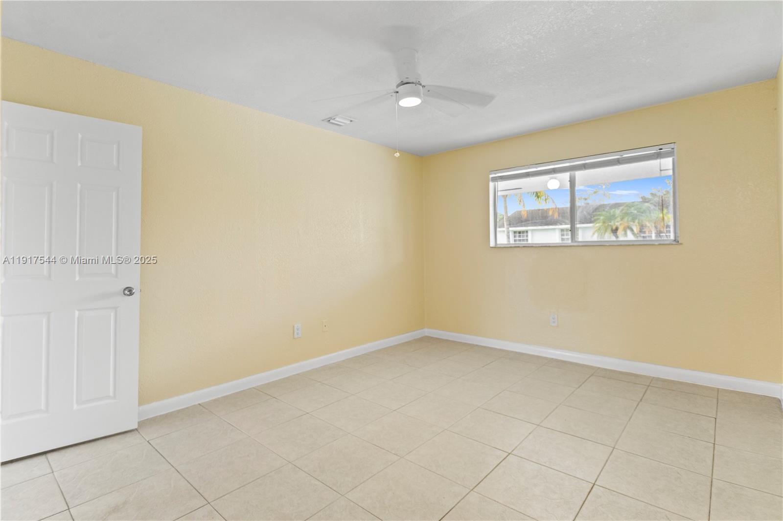 1831 Southwest 97th Terrace Miramar, FL 33025 - Photo 36 of 61