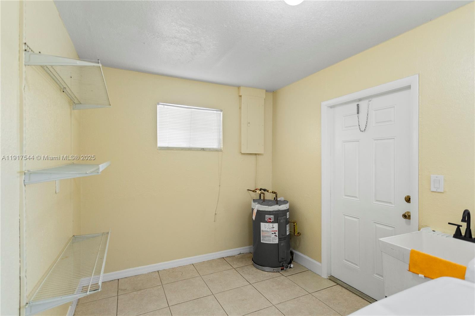 1831 Southwest 97th Terrace Miramar, FL 33025 - Photo 46 of 61 a view of an empty room