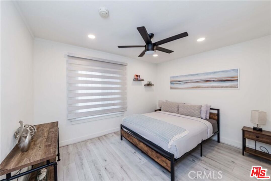 1238 South Muirfield Road Los Angeles, CA 90019 - Photo 11 of 20