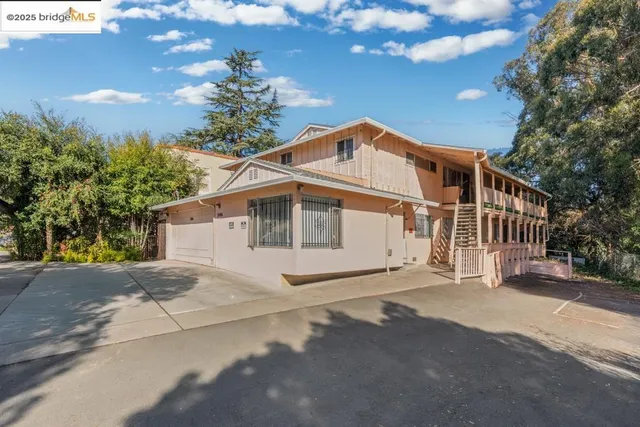 $995,000 | 3186 McKillop Road, Oakland, CA 94602