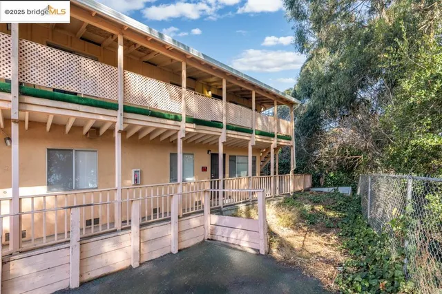 $995,000 | 3186 McKillop Road, Oakland, CA 94602