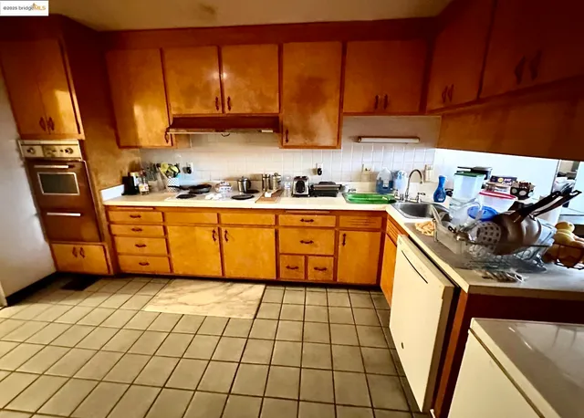 $995,000 | 3186 McKillop Road, Oakland, CA 94602