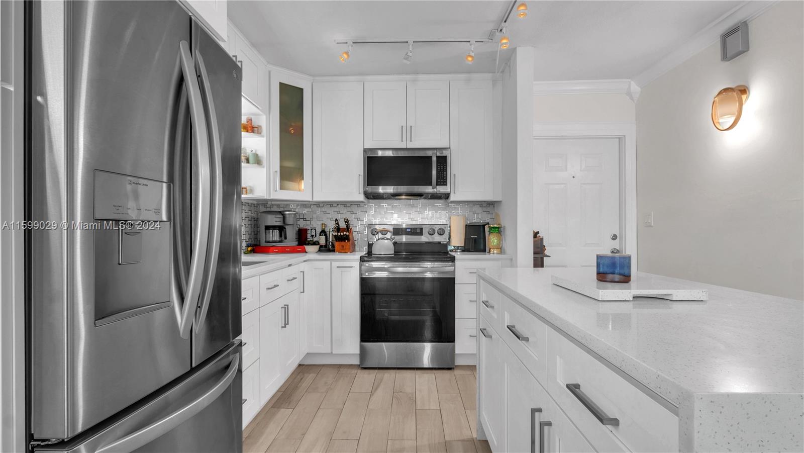 707 Southeast 7th Ave Unit 1E  