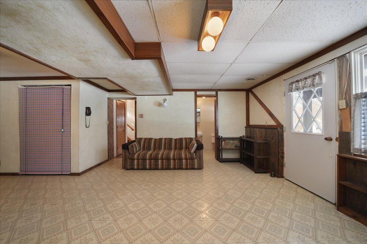 805 West Wilson Street Hebron, IN 46341 - Photo 20 of 27