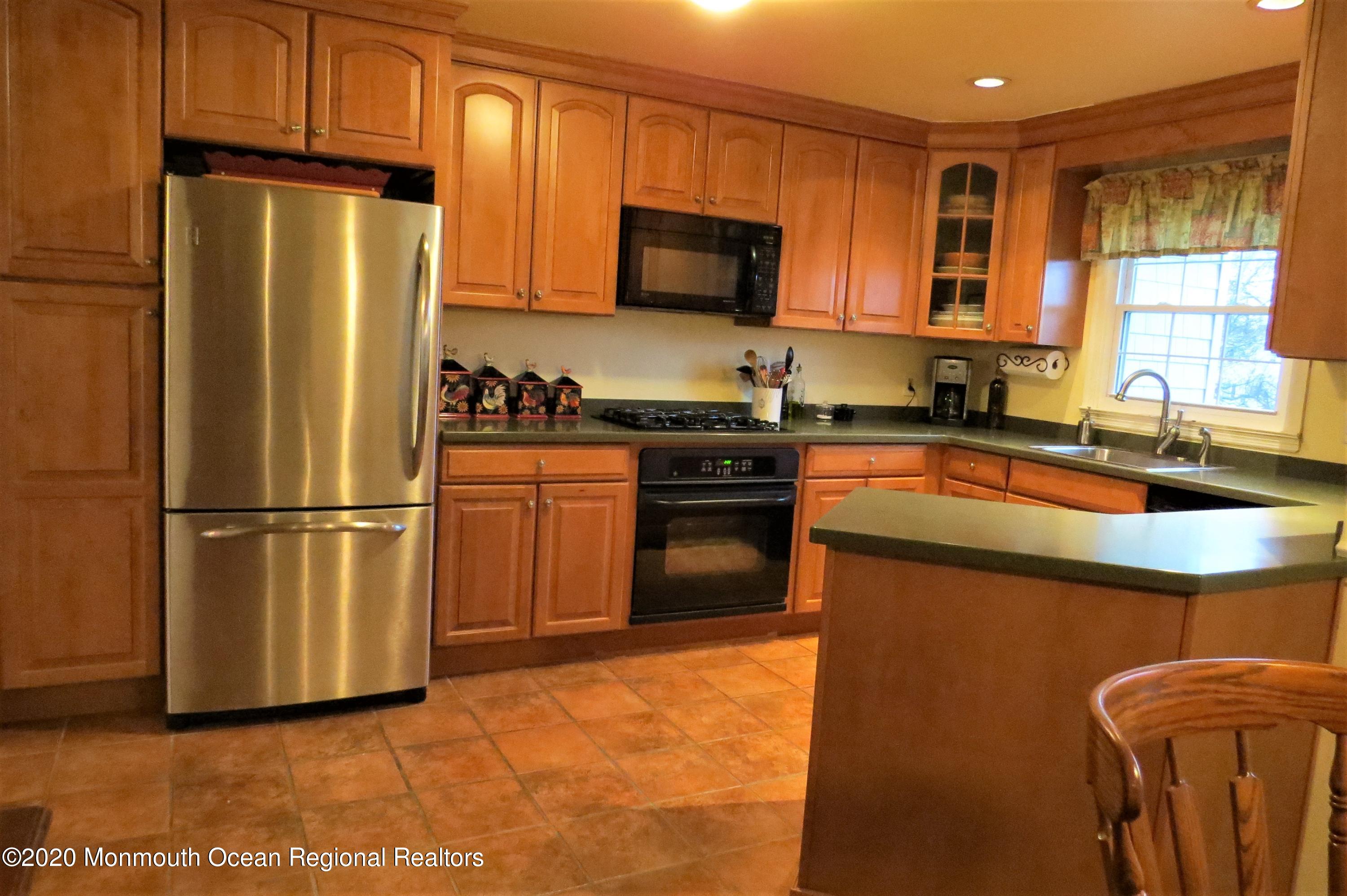 46 Hidden Stream Road Freehold, NJ 07728 - Photo 12 of 31 IMG_5553